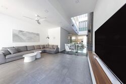 Opera Estate (D15), Terrace #627042011
